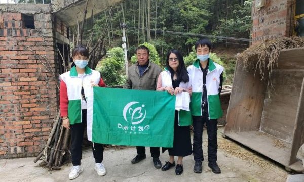 东安社工:“为民解困，扎实开展特困新增人员入户调查”